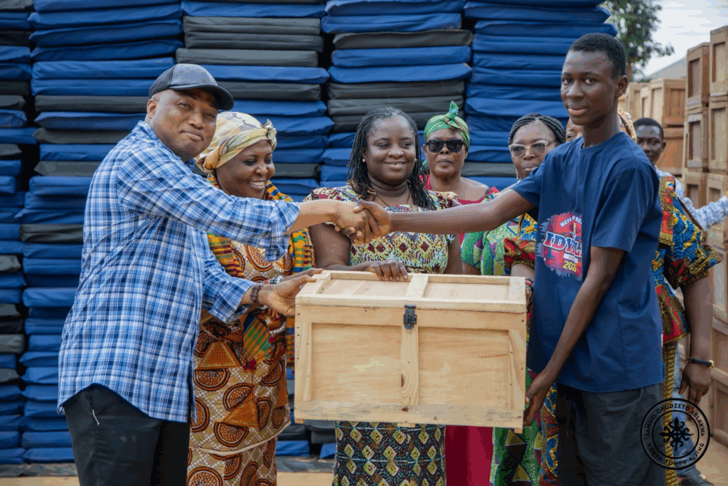 ABLAKWA SUPPORTS 2,207 FRESH SHS STUDENTS IN NORTH TONGU WITH FREE MATTRESSES AND CHOP BOXES ABLAKWA SUPPORTS 2,207 FRESH SHS STUDENTS IN NORTH TONGU WITH FREE MATTRESSES AND CHOP BOXES